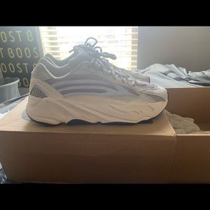 Adidas Yeezy Boost 700 V2 Static
